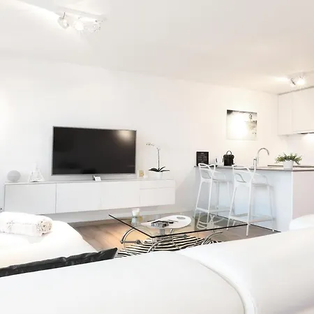 Luxury 301 Adult Only Apartmán